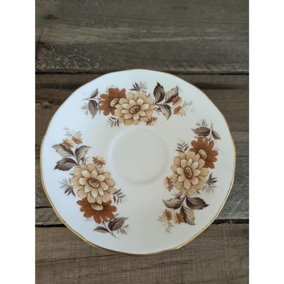 Vintage Queen Anne Bone China Teacup and Saucer Made in England - Picture 3 of 6